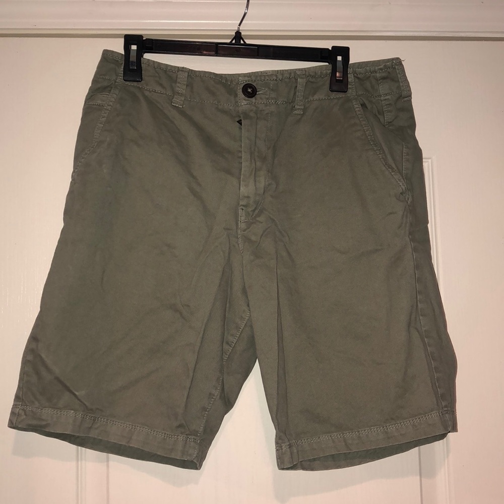 American Eagle flat front sage green shorts